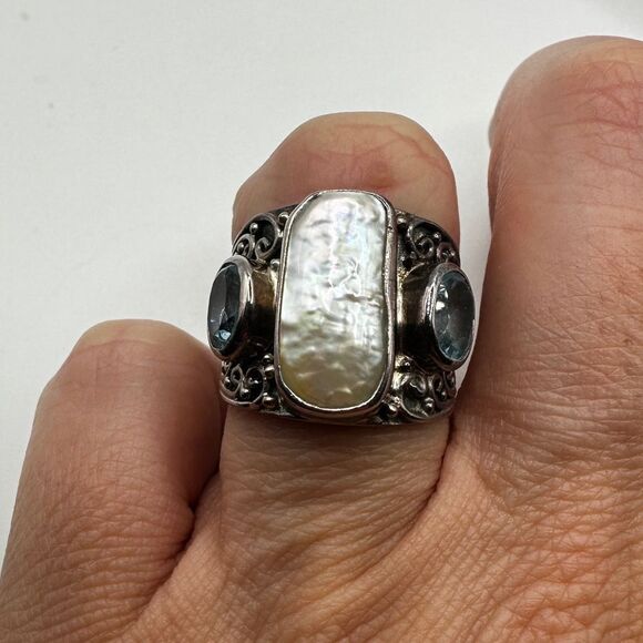Genuine pearl and blue topaz in sterling silver ring! - Picture 8 of 13